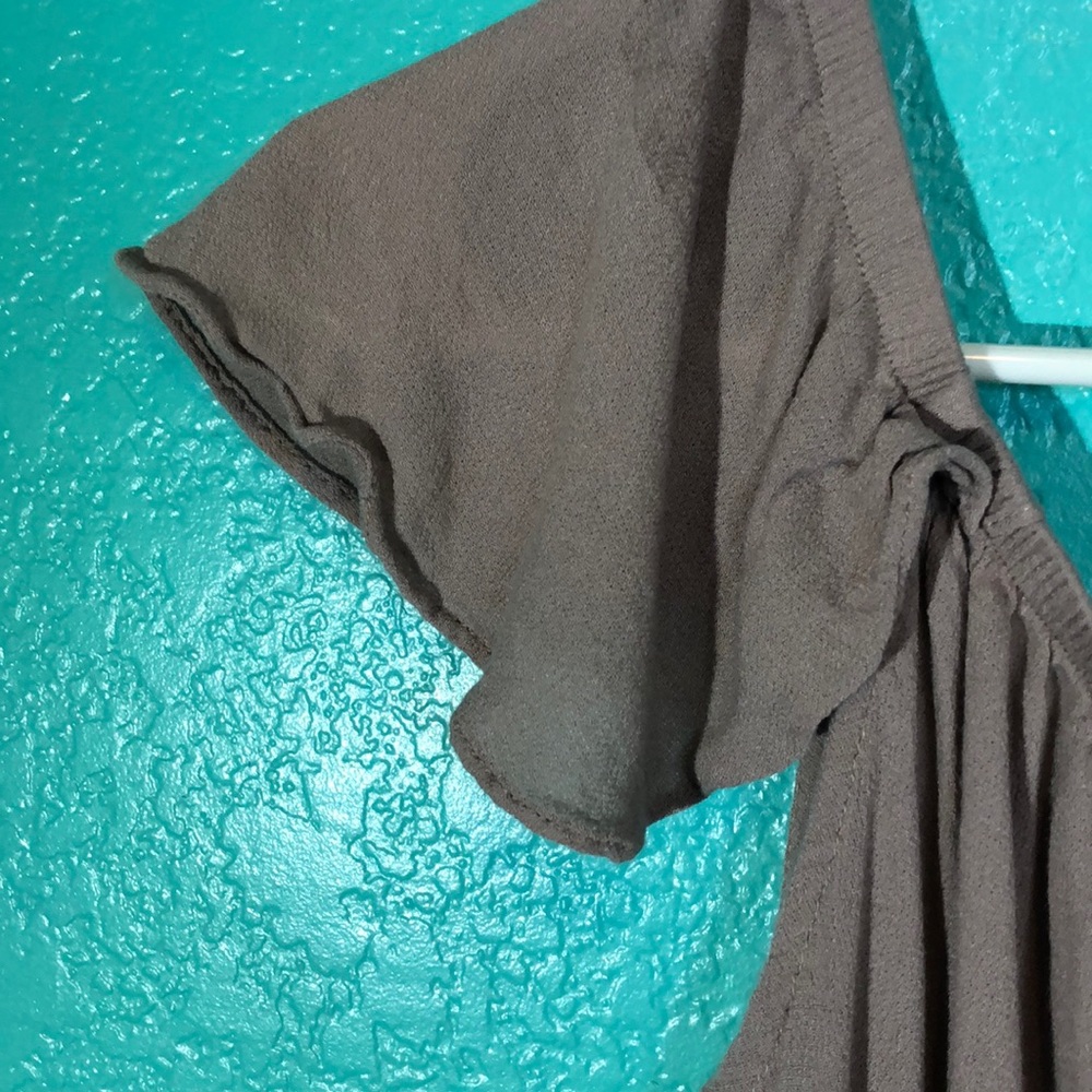 blouse - Picture 4 of 5